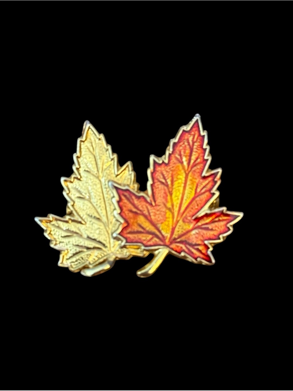 Vintage gold tone autumn double maple leaf brooch